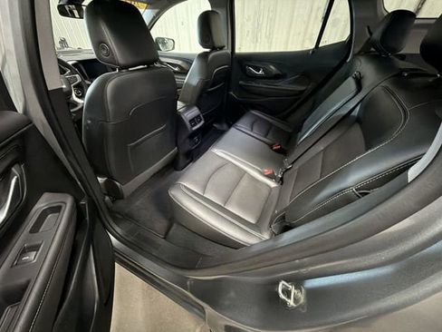 Used 2023 GMC Terrain SLT w/ Infotainment Package II FWD image 28