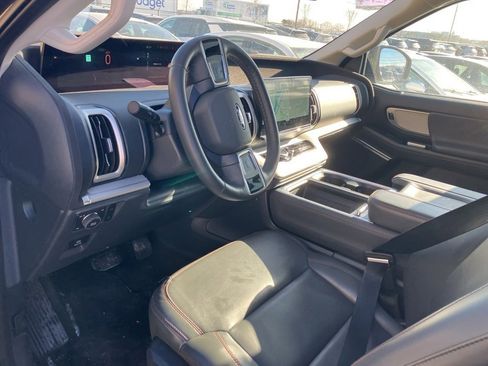 Used 2025 Ford Expedition Max Active image 5