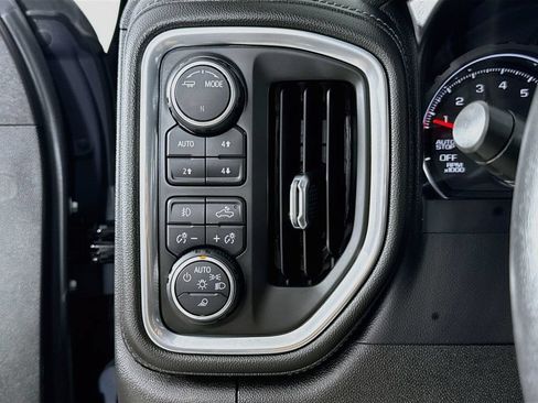 Used 2021 Chevrolet Silverado 1500 LT Trail Boss AWD/4WD image 22