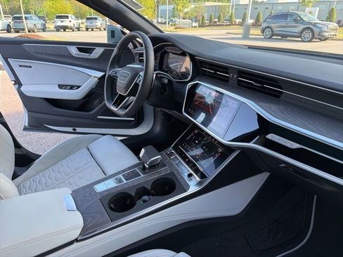 Used 2025 Audi RS 7 Performance image 31