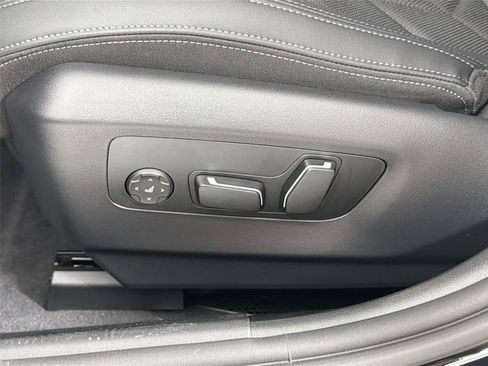 New 2026 BMW 530i w/ M Sport Package RWD image 38