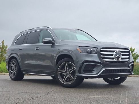 Certified 2026 Mercedes-Benz GLS 450 4MATIC image 1