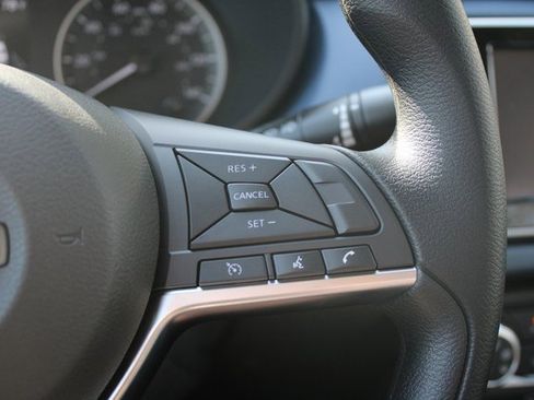 New 2025 Nissan Versa SV w/ Trunk Package image 9