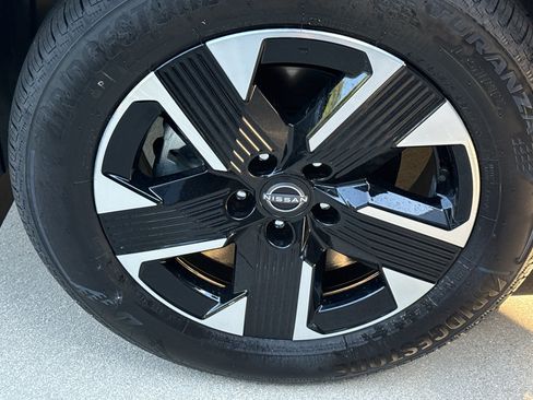 New 2026 Nissan Kicks SV w/ Cold Weather Package AWD/4WD image 8