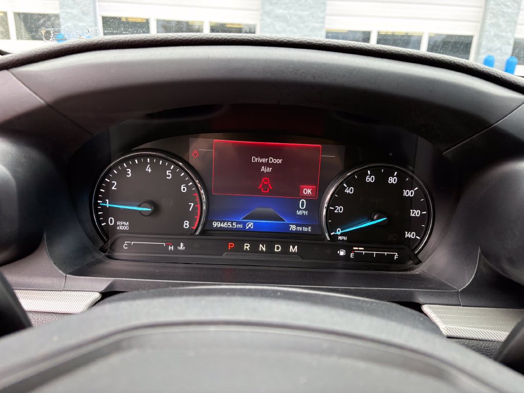 Used 2020 Ford Explorer XLT w/ Equipment Group 202A AWD/4WD image 22