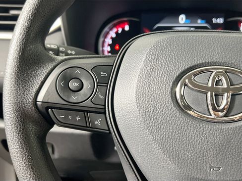 Used 2025 Toyota RAV4 LE image 17