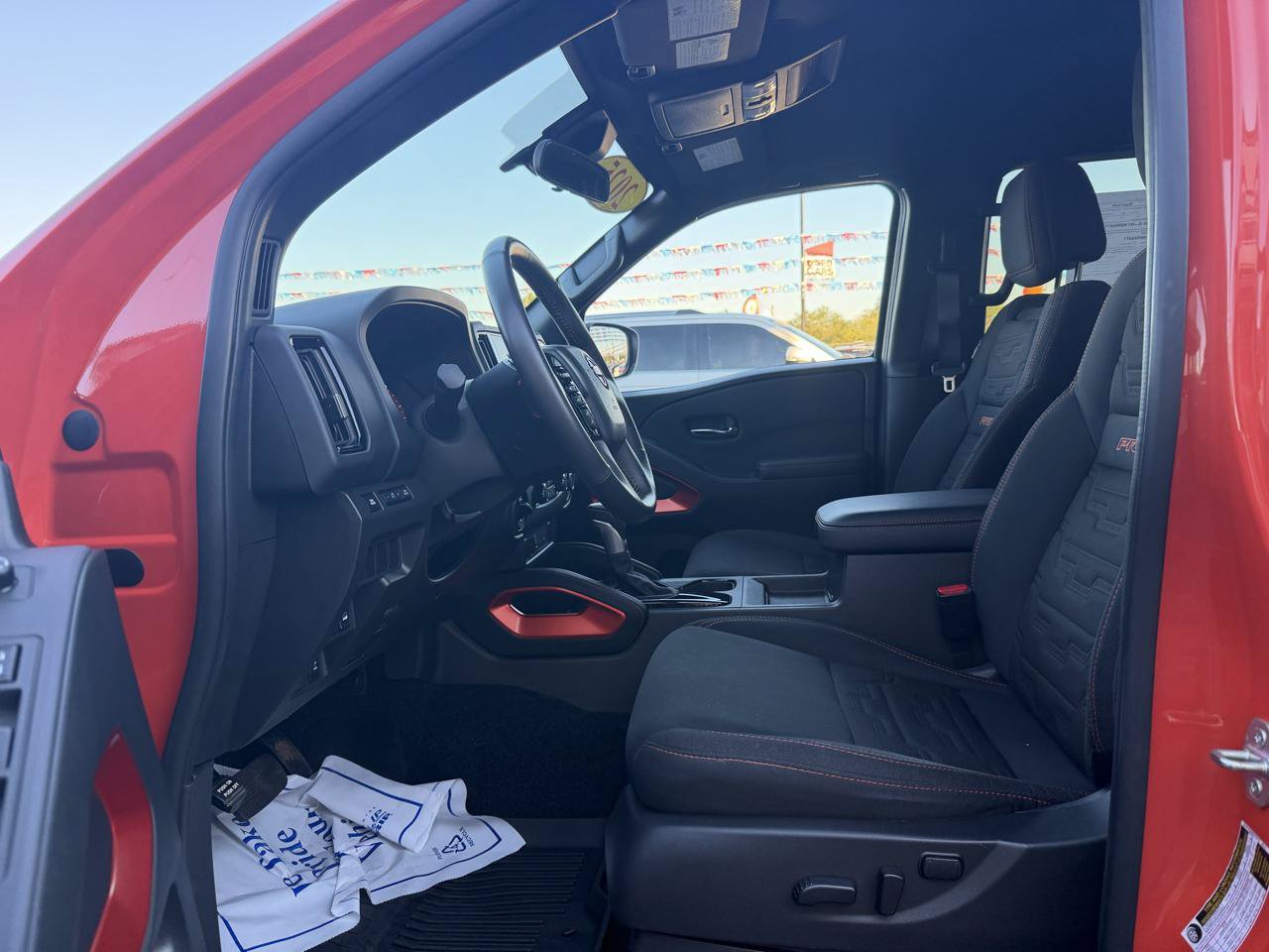 Used 2025 Nissan Frontier PRO-4X w/ Interior Protection Package AWD/4WD image 14