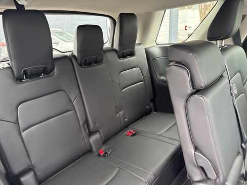New 2026 Nissan Pathfinder SL FWD image 34