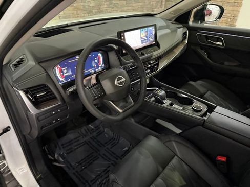 Certified 2026 Nissan Rogue Platinum w/ Platinum Premium Package AWD/4WD image 12