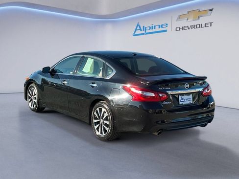Used 2016 Nissan Altima 2.5 SL w/ 2.5 Technology w/LED Package FWD image 3