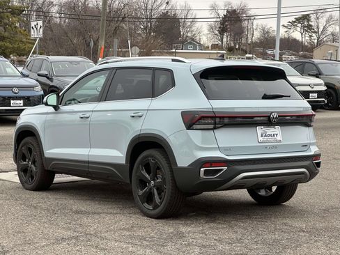 New 2026 Volkswagen Taos SEL AWD/4WD image 4