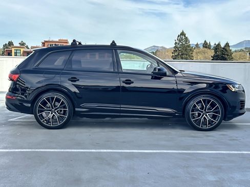 Used 2020 Audi Q7 3.0T Prestige image 9