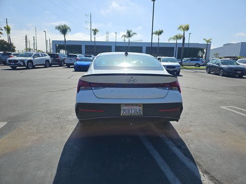 Used 2025 Hyundai Elantra Sport FWD image 13
