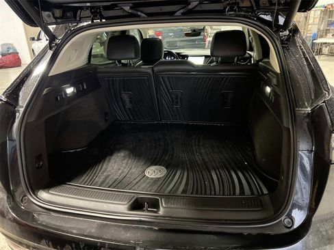 Used 2023 Buick Envision Avenir image 11