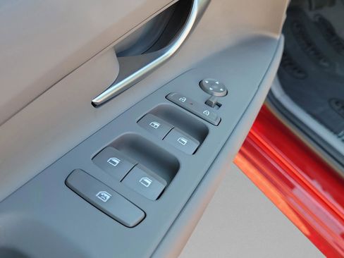 New 2026 Hyundai Elantra SE FWD image 19