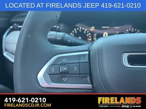 Used 2023 Jeep Compass Limited image 23