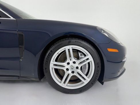 Used 2020 Porsche Panamera 4 AWD/4WD image 30