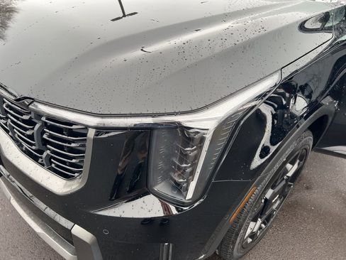 Certified 2024 Kia Sorento SX image 30