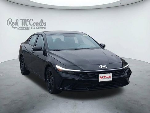 New 2026 Hyundai Elantra Sport FWD image 7
