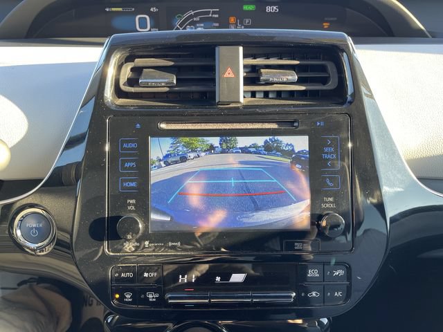 Used 2018 Toyota Prius Three FWD image 18