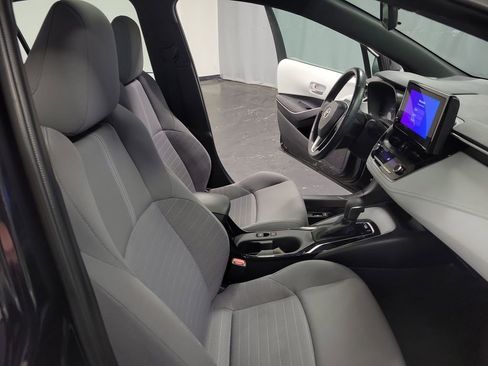 Used 2023 Toyota Corolla SE w/ SE Premium Package image 21