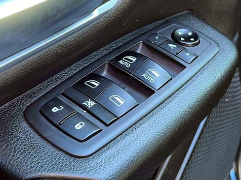 Used 2019 RAM 1500 Big Horn image 17