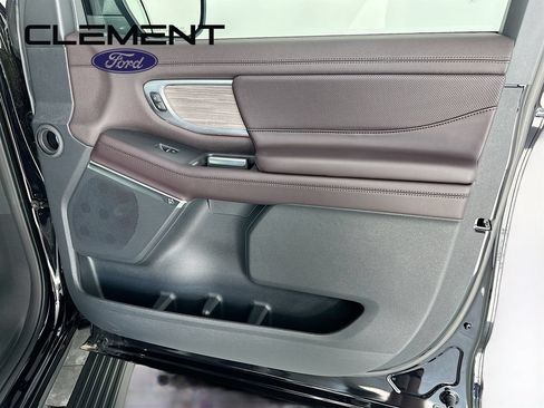 New 2026 Ford Expedition Max Platinum w/ Platinum Ultimate Package AWD/4WD image 35