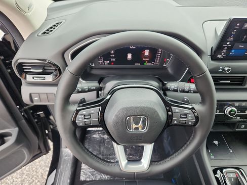 New 2026 Honda Pilot Touring image 15