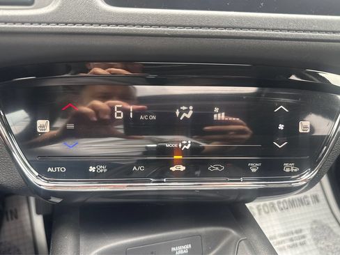 Used 2017 Honda HR-V EX image 29