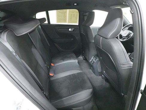 Used 2023 Volvo C40 P8 Recharge Plus AWD/4WD image 31