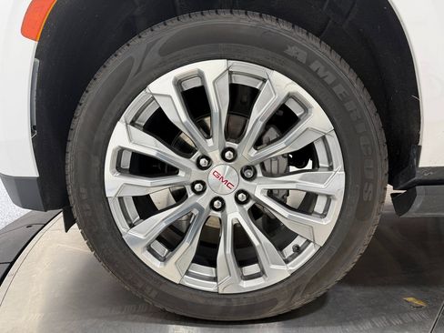 Used 2022 GMC Yukon XL Denali image 57