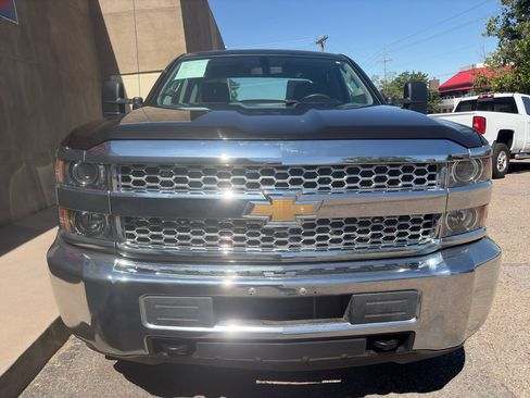 Used 2019 Chevrolet Silverado 2500 W/T AWD/4WD image 9