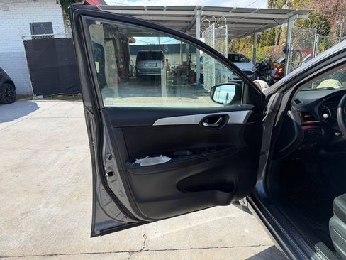 Used 2019 Nissan Sentra S FWD image 7