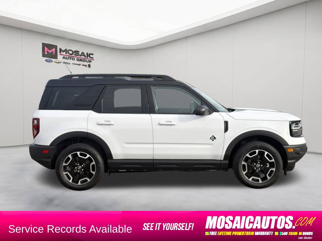 Used 2023 Ford Bronco Sport Outer Banks w/ Tech Package AWD/4WD image 8