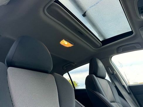 Used 2023 Subaru Crosstrek 2.0i Premium image 19