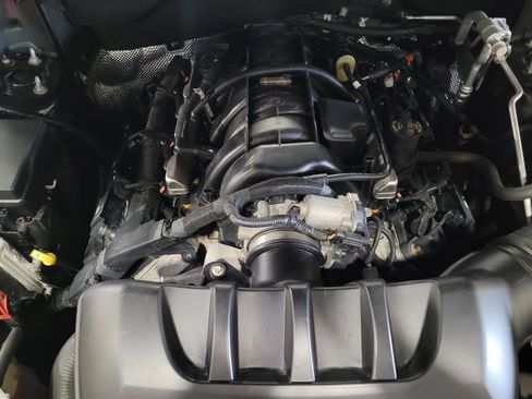 Used 2016 Jeep Grand Cherokee Limited AWD/4WD image 30