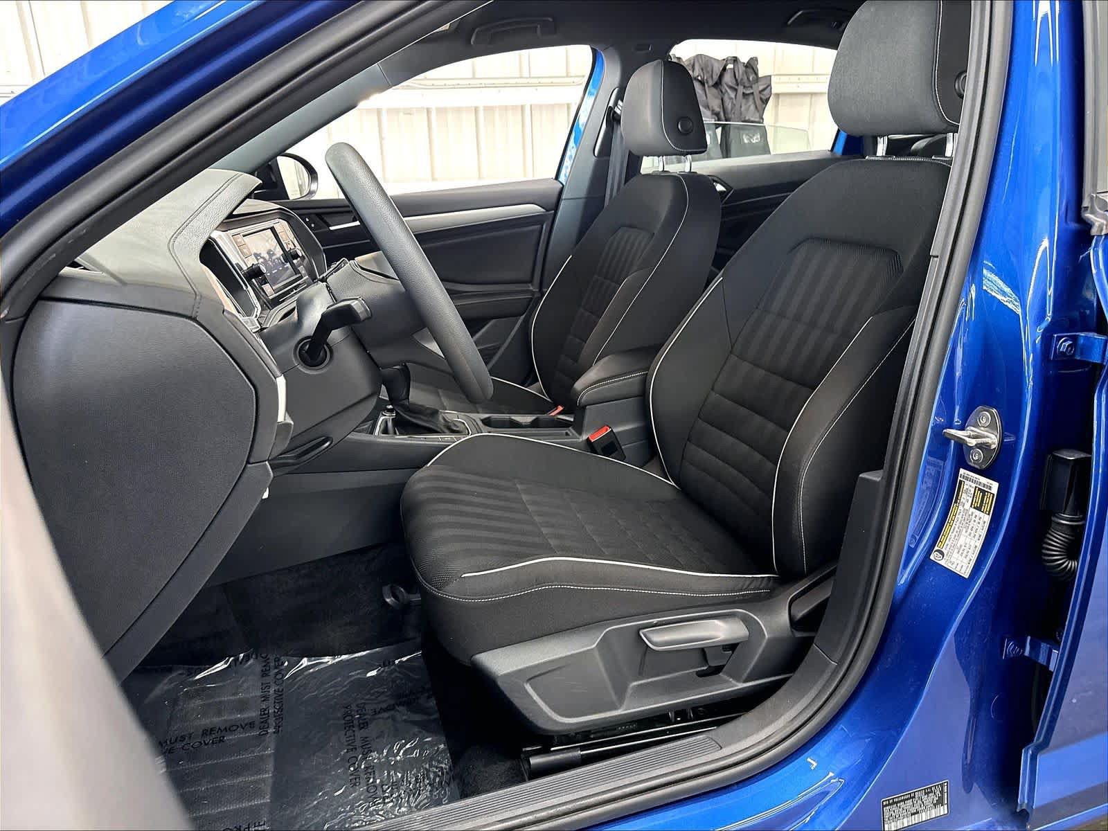 Used 2023 Volkswagen Jetta Sport FWD image 23
