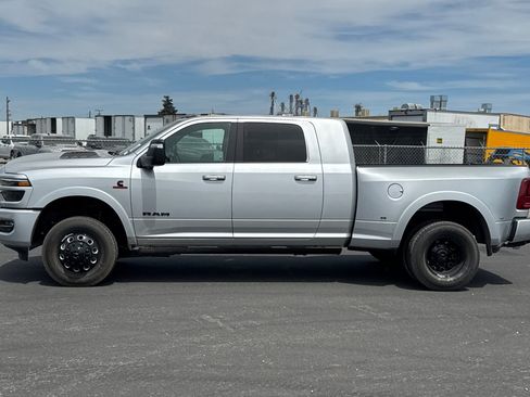 New 2026 RAM 3500 Limited AWD/4WD image 6