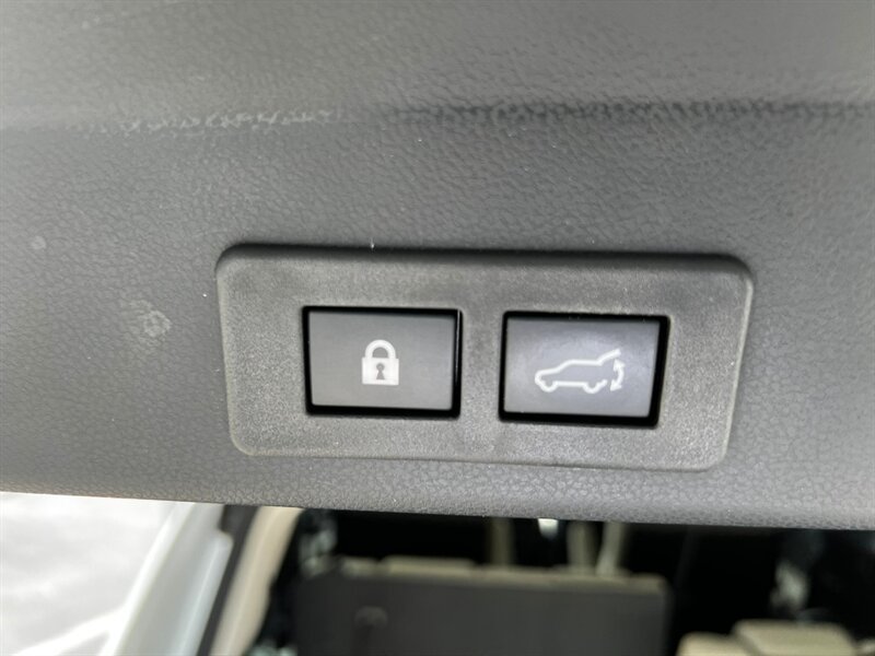 Used 2025 Subaru Ascent Premium AWD/4WD image 25