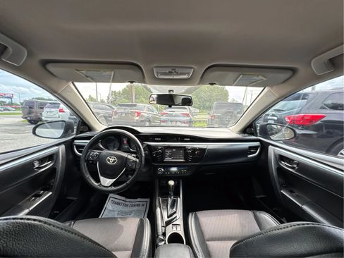 Used 2014 Toyota Corolla S FWD image 25