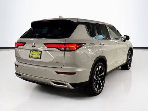 Used 2024 Mitsubishi Outlander SE AWD/4WD image 5