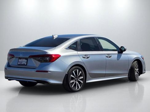 Used 2022 Honda Civic EX image 4