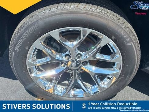 Used 2021 Chevrolet Tahoe Premier w/ Premium Package AWD/4WD image 11