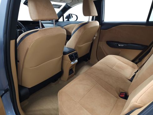 Certified 2023 Lexus RZ 450e Premium w/ Accessory Package (A2) image 35