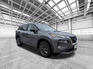 Used 2023 Nissan Rogue S video 1