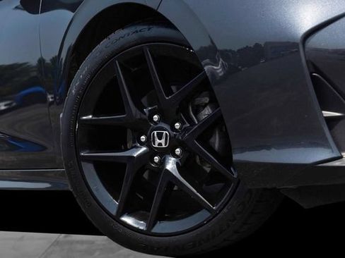 Used 2025 Honda Civic Sport image 3