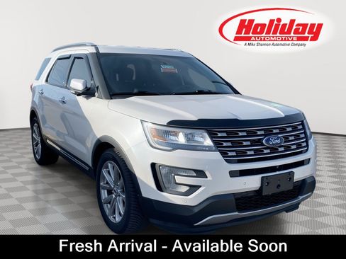 Used 2017 Ford Explorer Limited FWD image 1