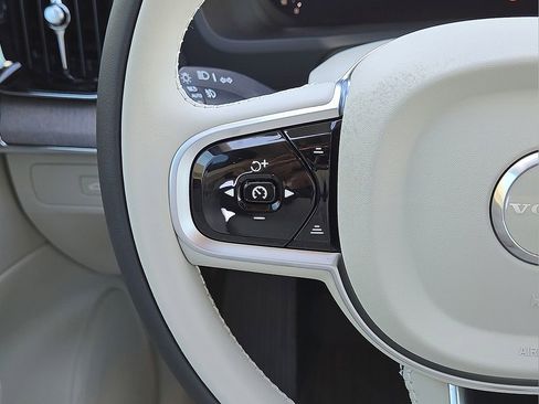 New 2026 Volvo XC90 B6 Ultra w/ Protection Package Premier image 19