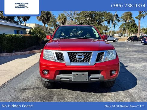 Used 2014 Nissan Frontier PRO-4X image 2
