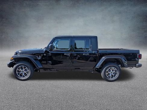 New 2026 Jeep Gladiator Sport AWD/4WD image 8